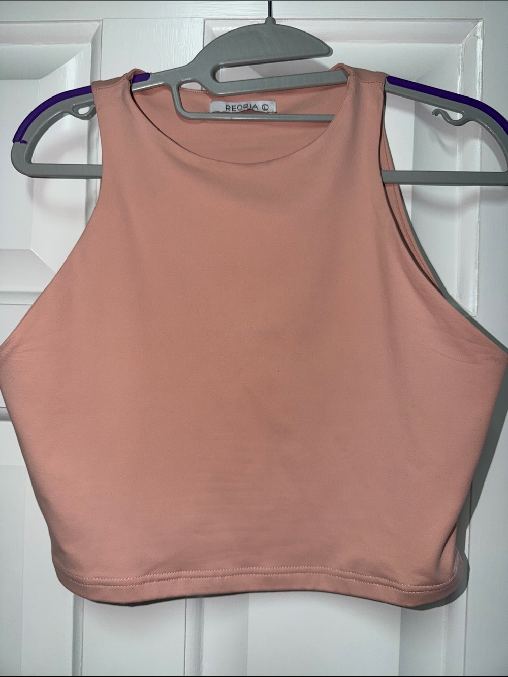 ReoRia Peach High-Neck Crop Tank